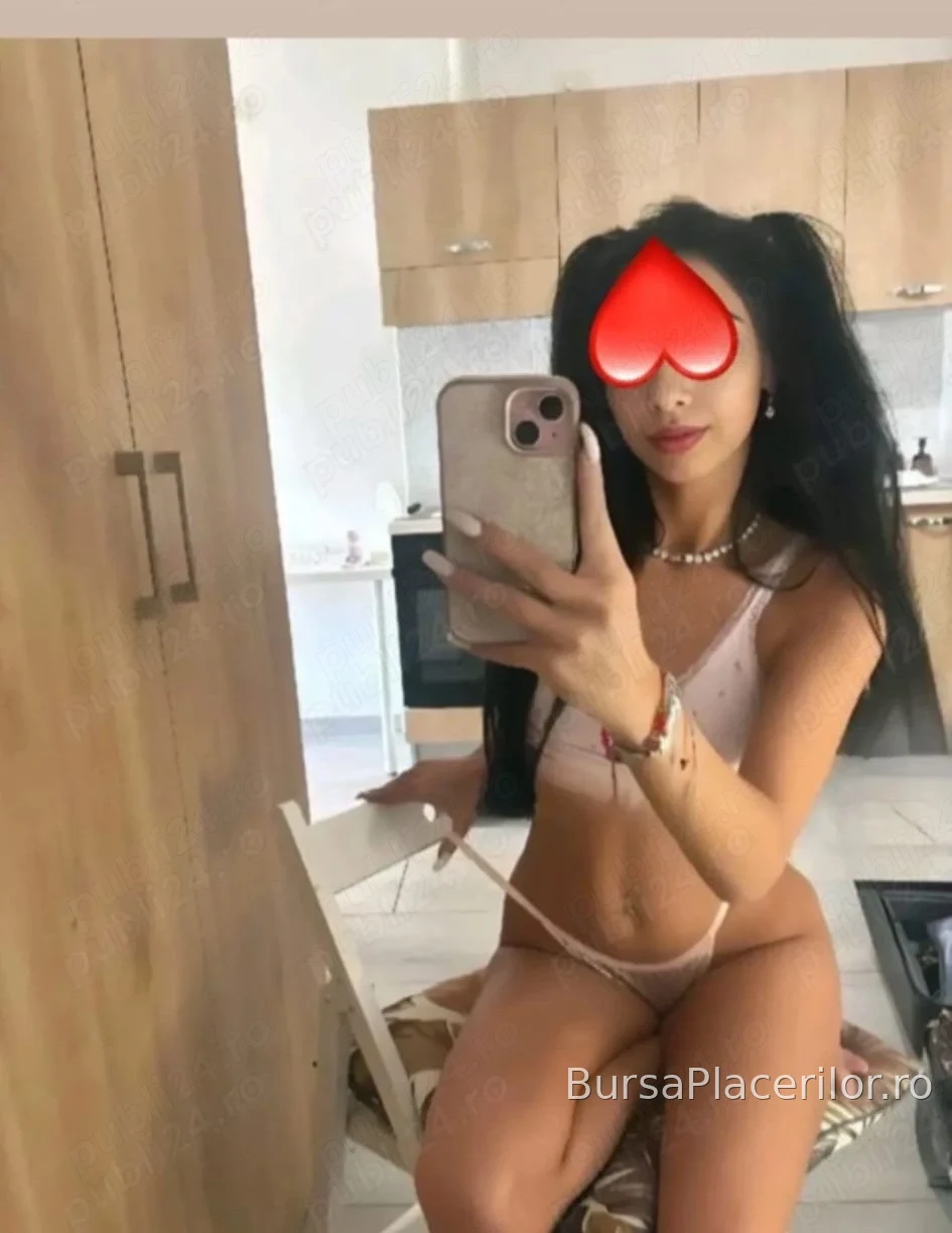 Fata sexy noua in oraș    Fac și deplasare! - 0746807696