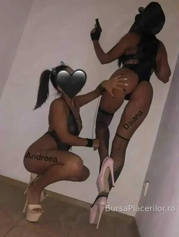 Suntem 2 fete Distractie! Doar Deplasari ori WebCam!