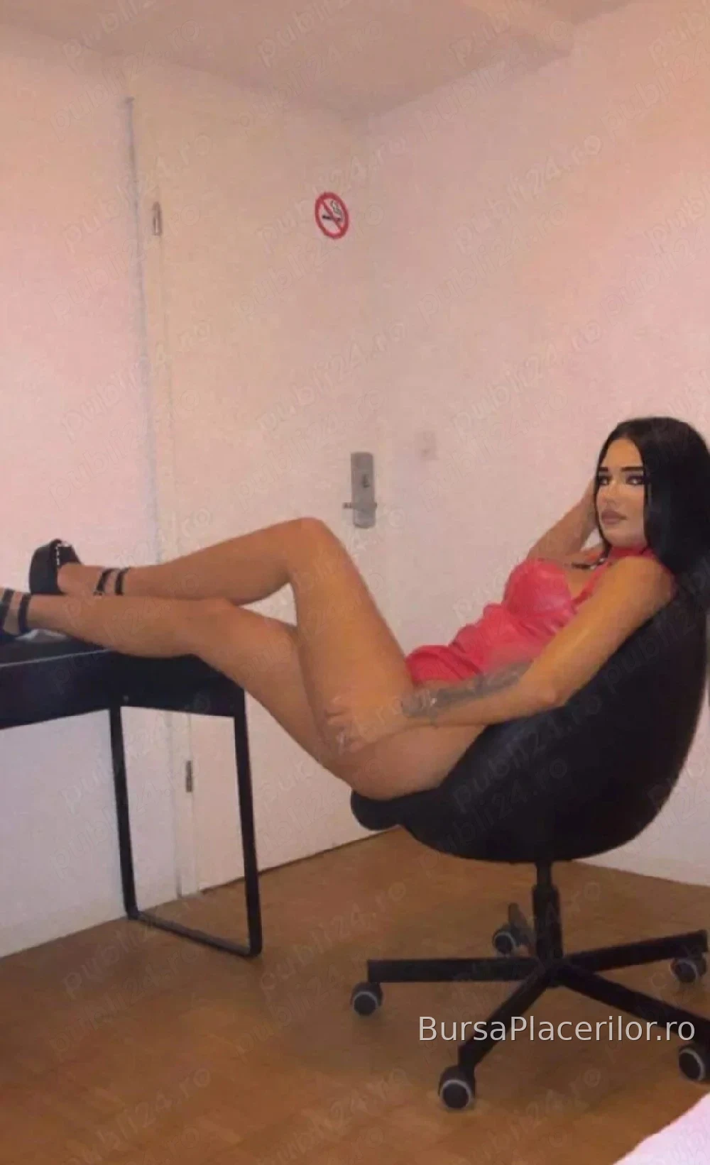 Sunt aici pentru tine!!