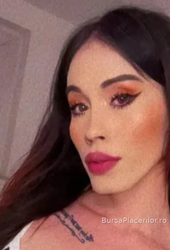 bună numele meu este Eva o fată transexuală am vârsta de 29 de ani sunt venită pentru prima dată în