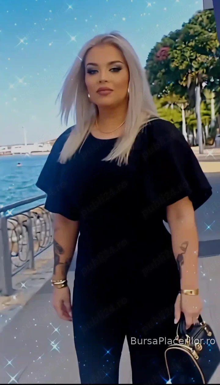 Transexuala reala nu travestita  fak si show web