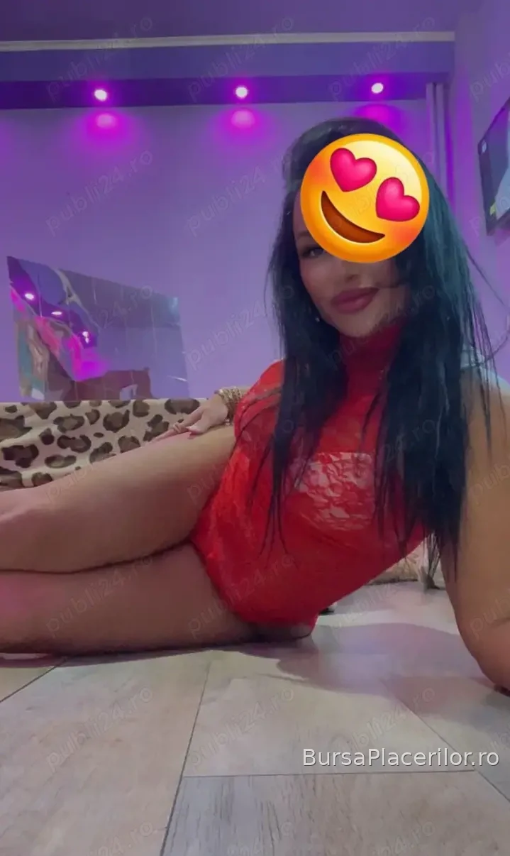 Brunetă servicii totale ador săruturile - 0723881650