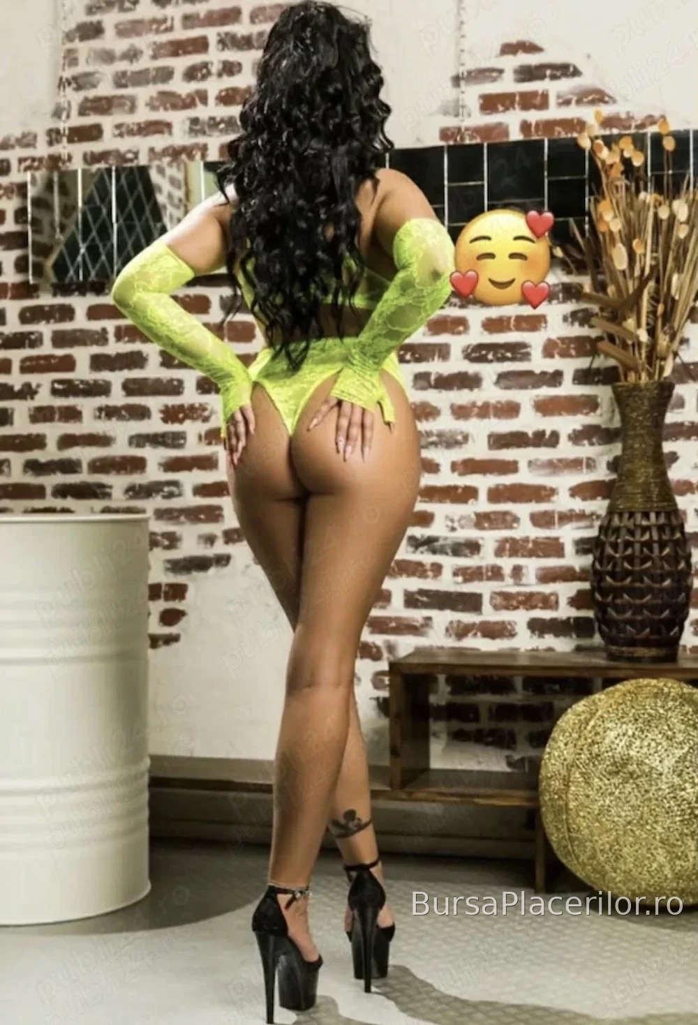 Buna ma numesc Rebecca - 0734187775