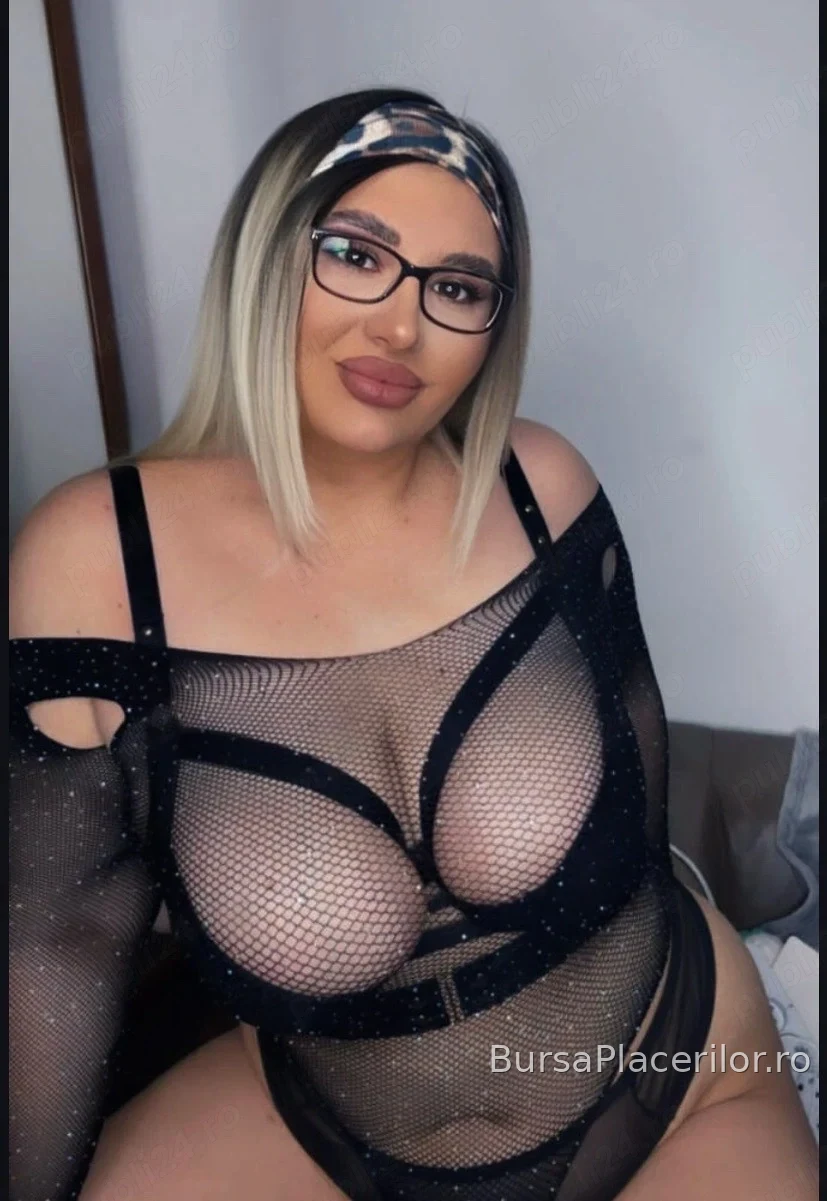Bună! Fac deplasari la tine sau la Hotel ! Fac și party ! - 0725120705
