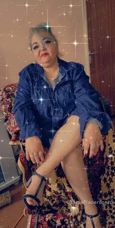 Doamna matura - 0771939217