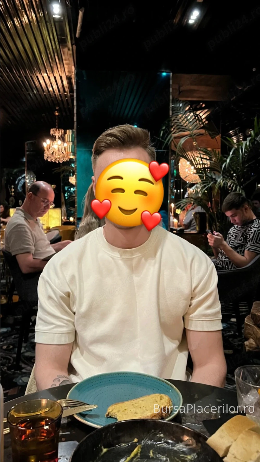 Escortă gay am locație! - 0723002821