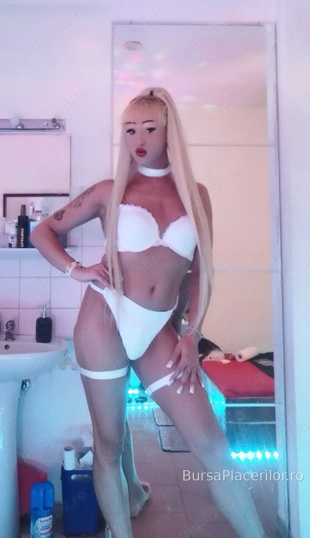Jennifer Jessyca transexuall bomba blondy sexy