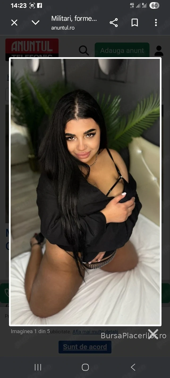 Bruneta sexy!!