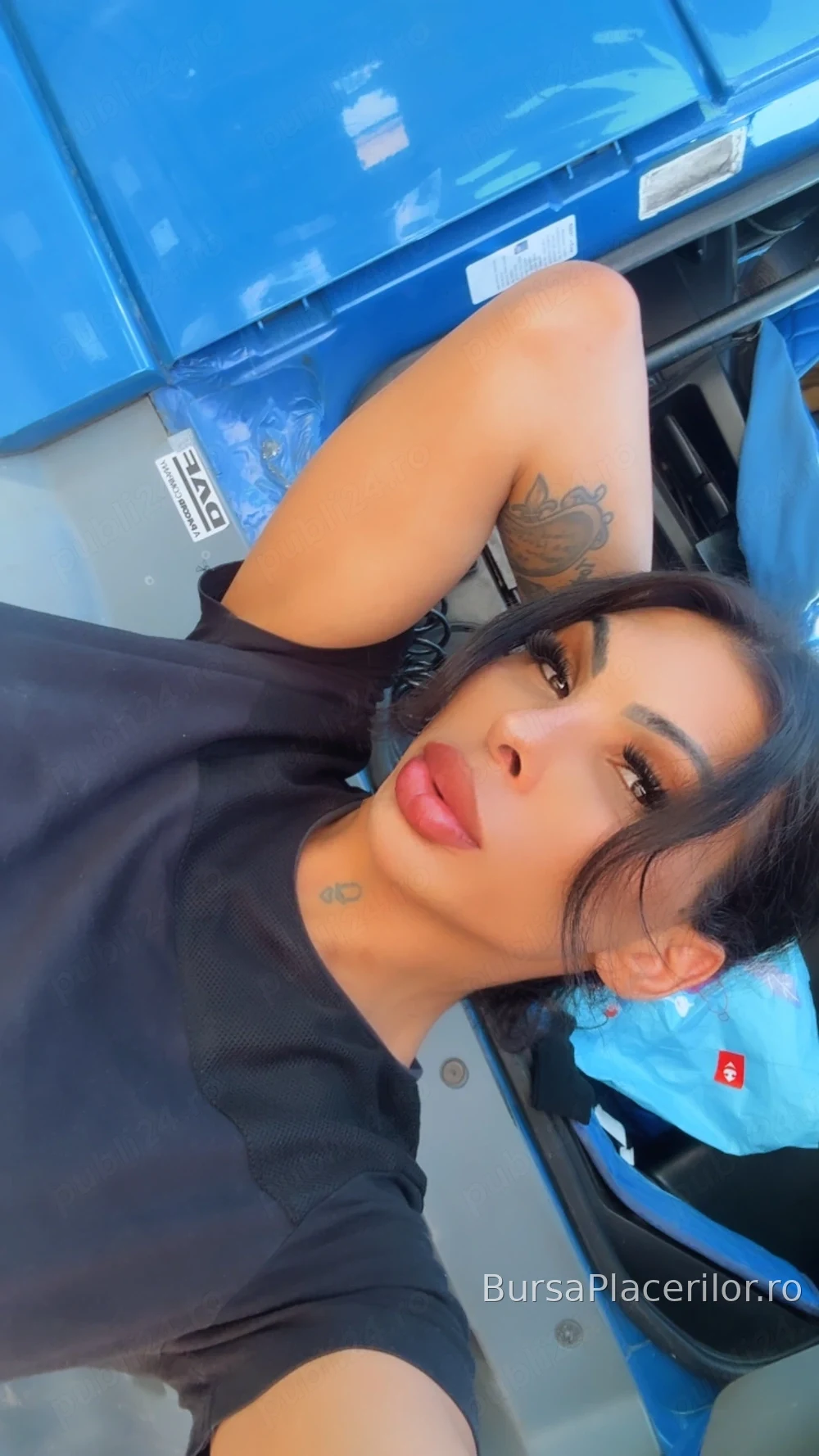 Evelin top ts - 0778141136