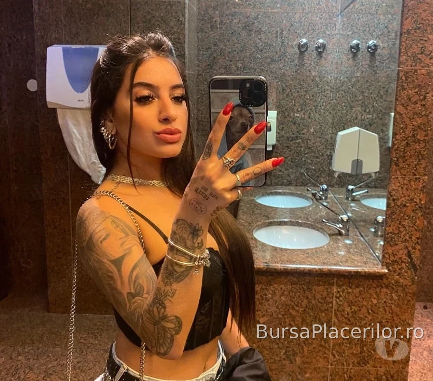 Buna sunt Roxana Noua la tine in oras Doar Deplasari. Am și colega!