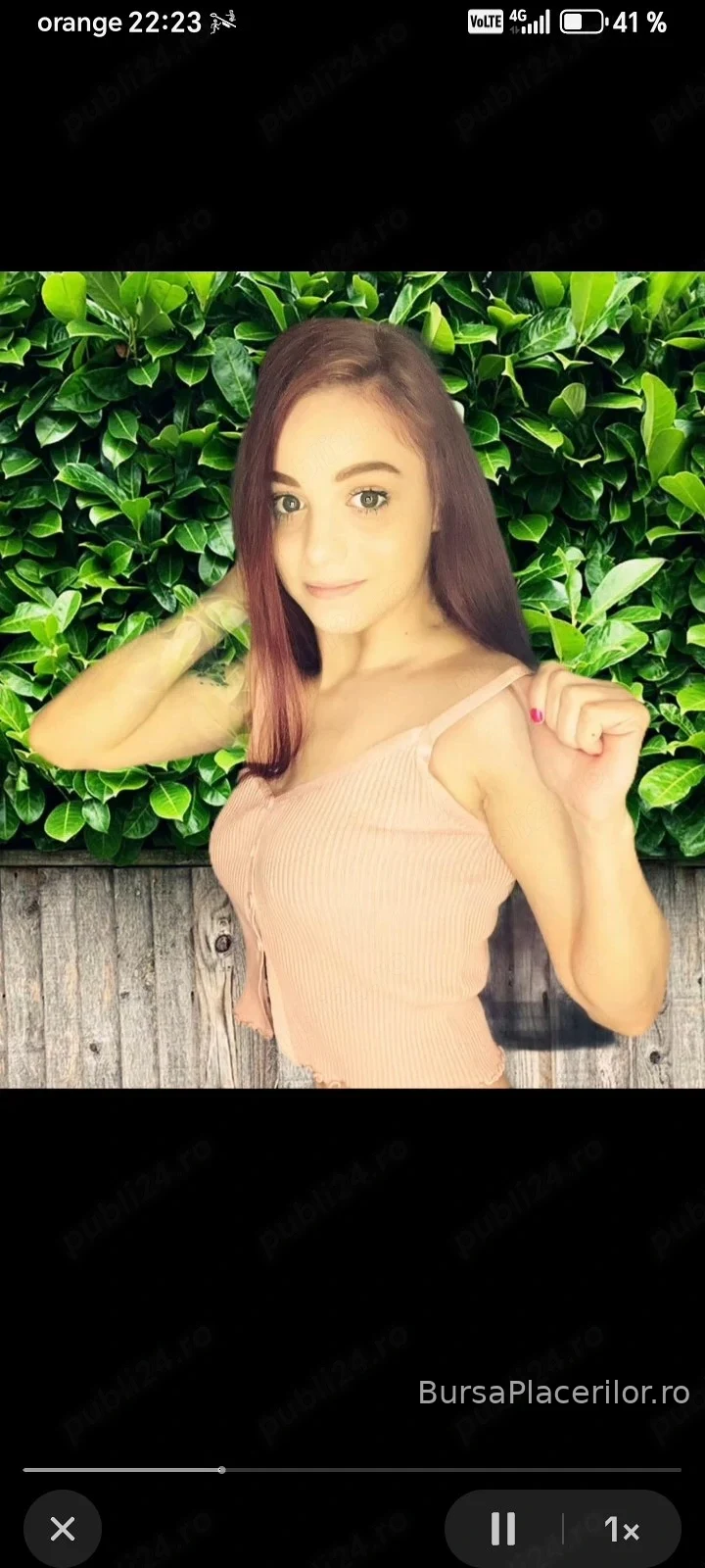 Bună ma numesc Vanessa