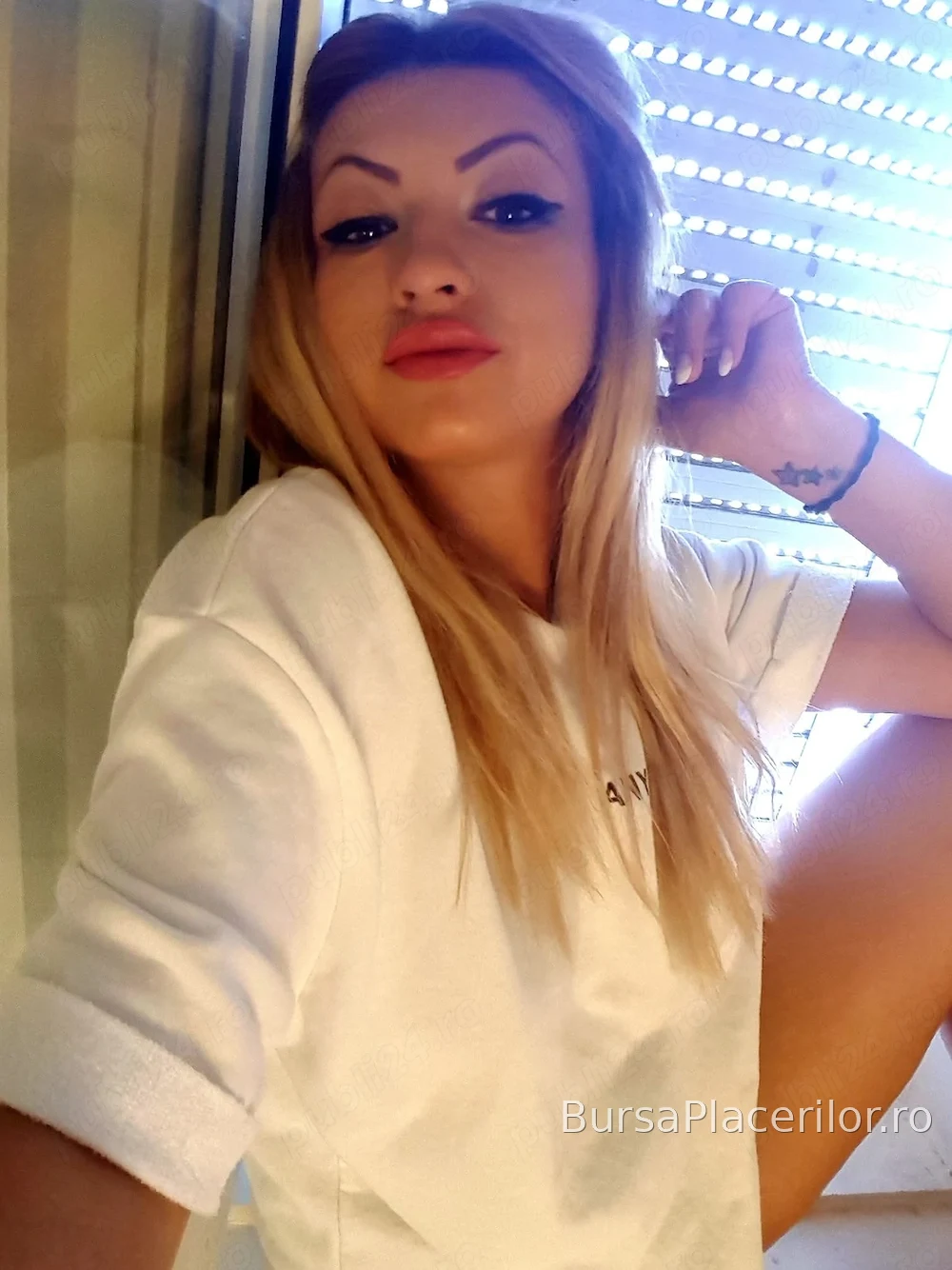 Nouă în oraș, Reală fară grabă