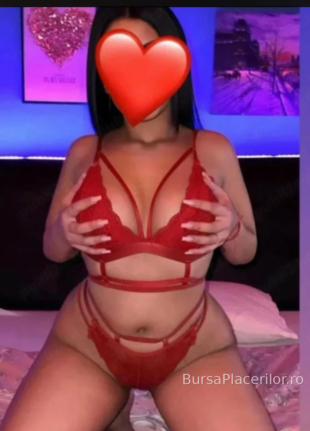SEXY BRUNETTE Bella ... doar câte zile