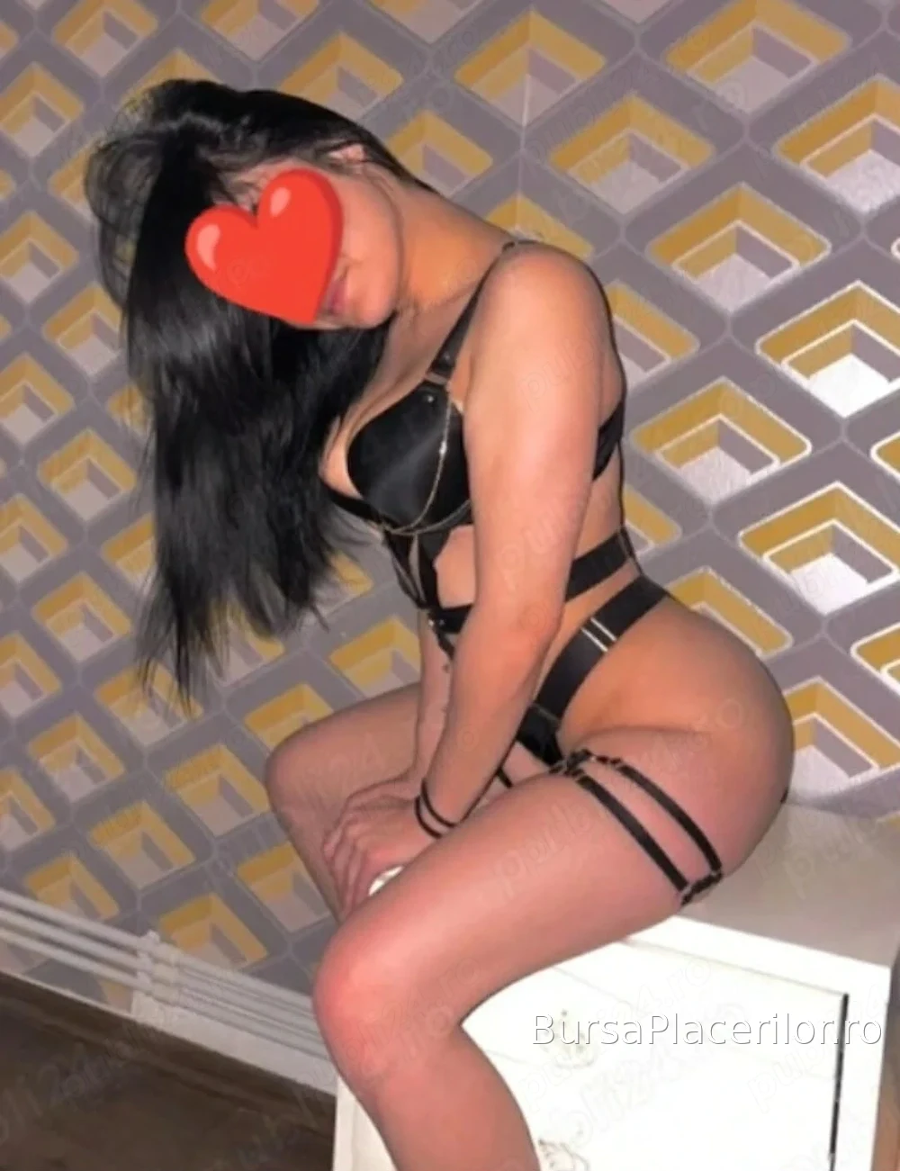 Bună mă numesc Ana abea aștept să te întâlnesc - 0731086251