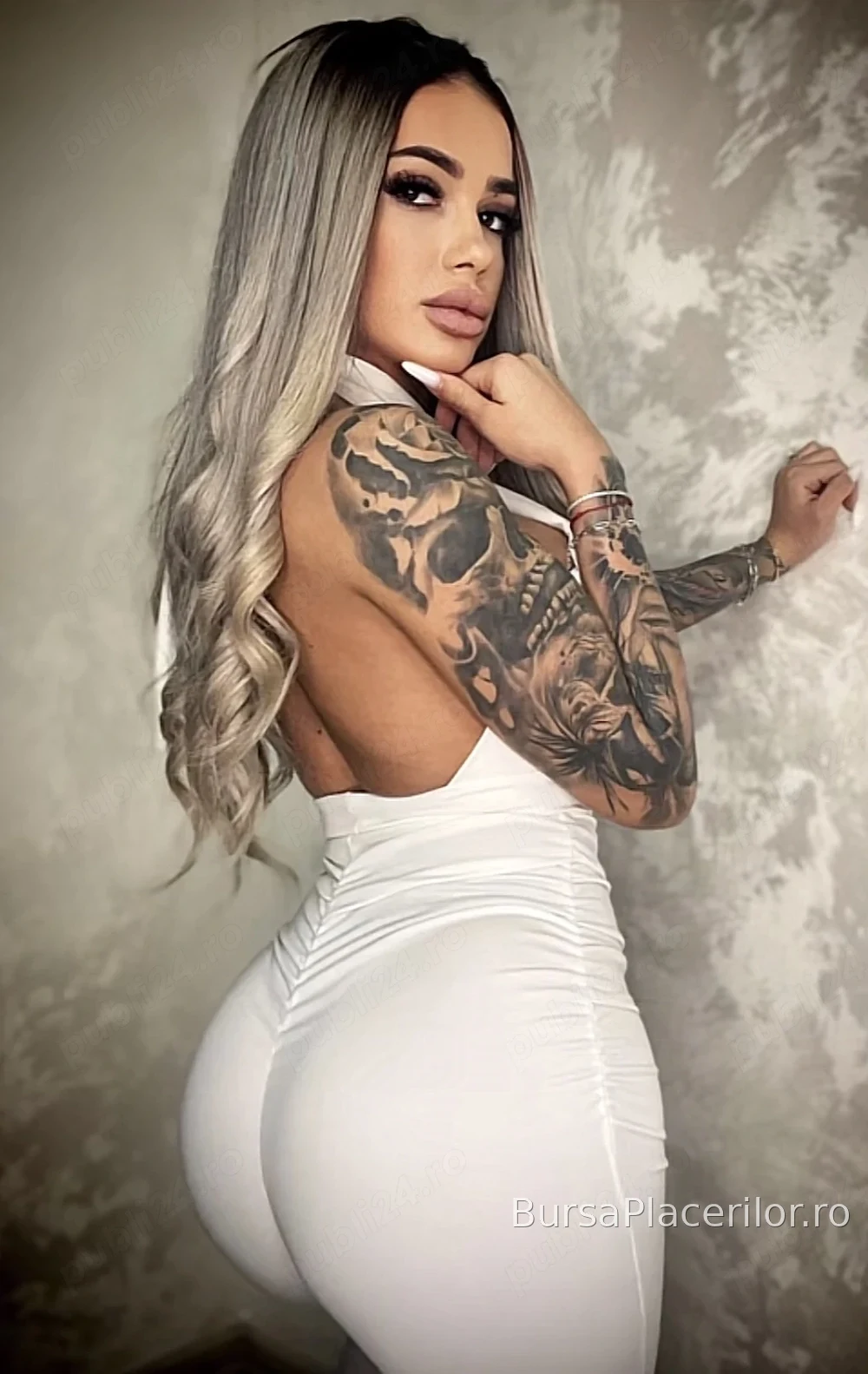 Vip blonda siliconata
