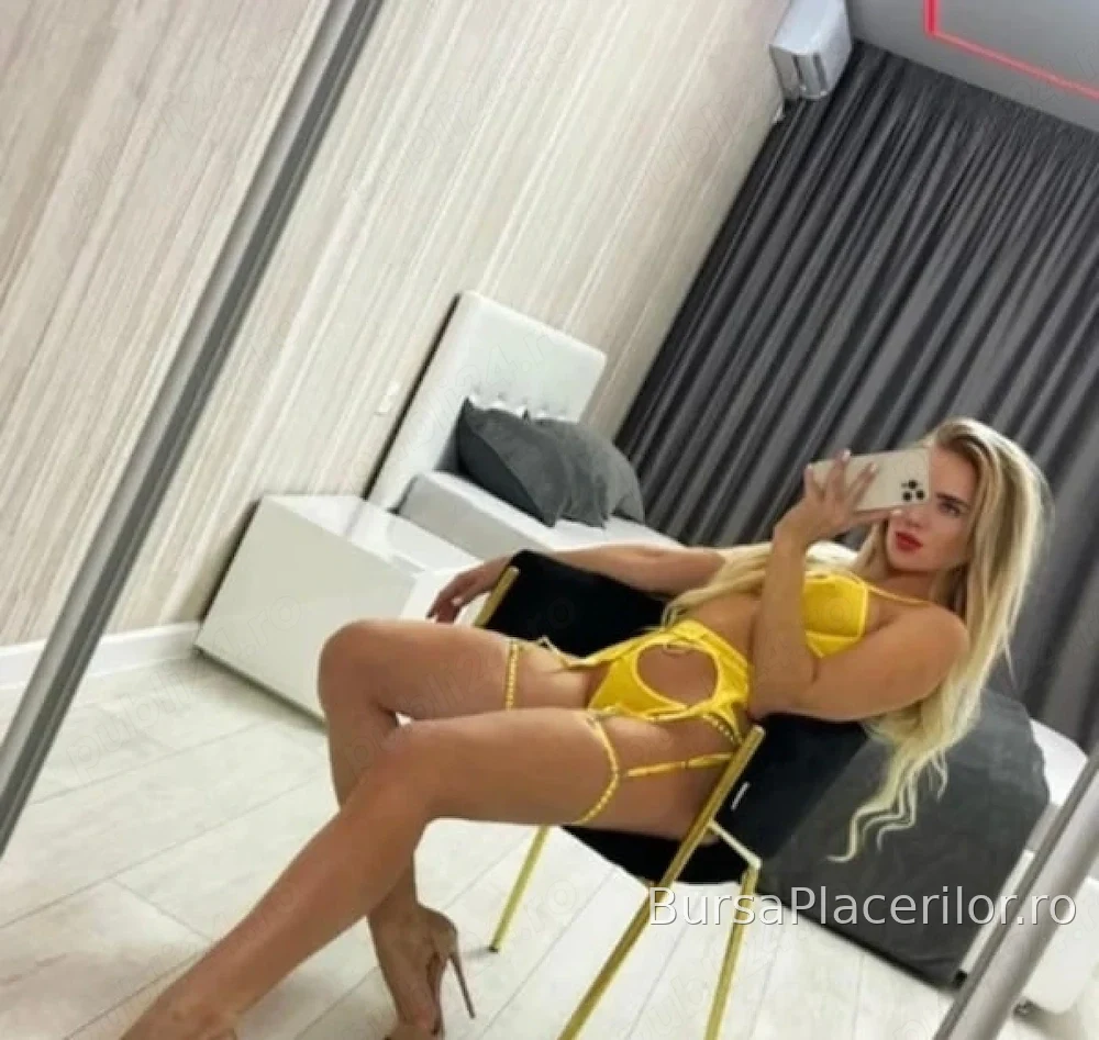 Blonda nouă în orașul tău Poze reale ..Fără graba