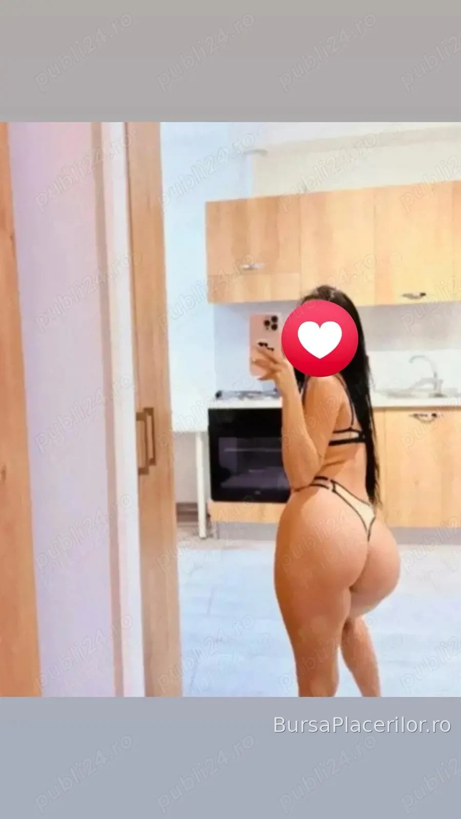 Buna dragi mei numele meu este Cristina