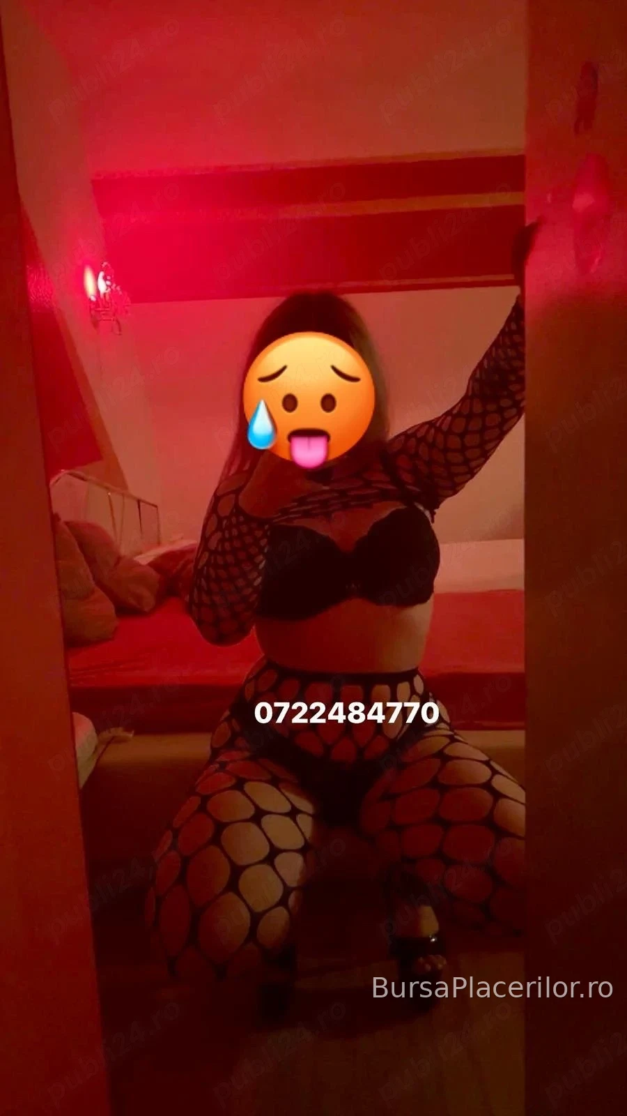 Blonda cu fundul mare - 0722484770