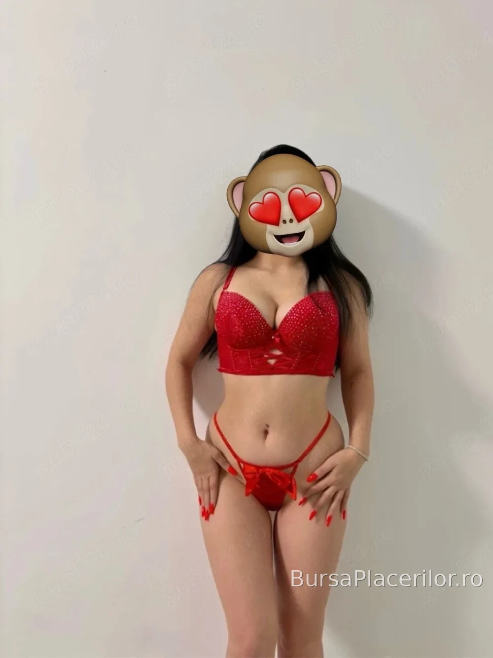 Buna bruneta noua la tine!