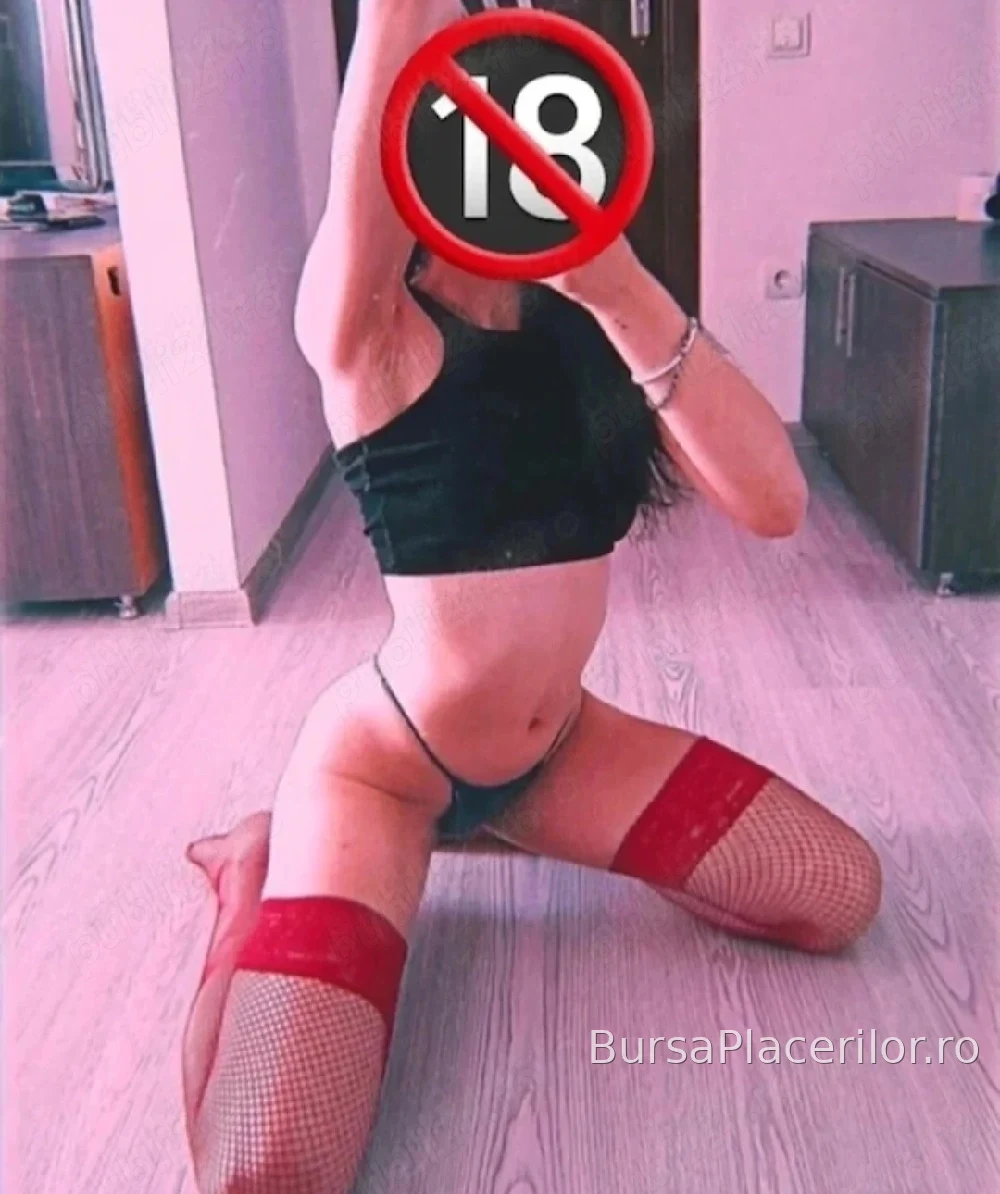 Brunetă slim !!!