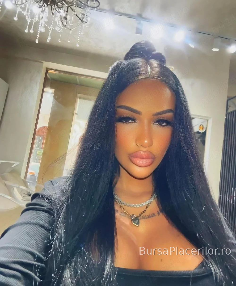 transexuala bruneta dotata cu chef