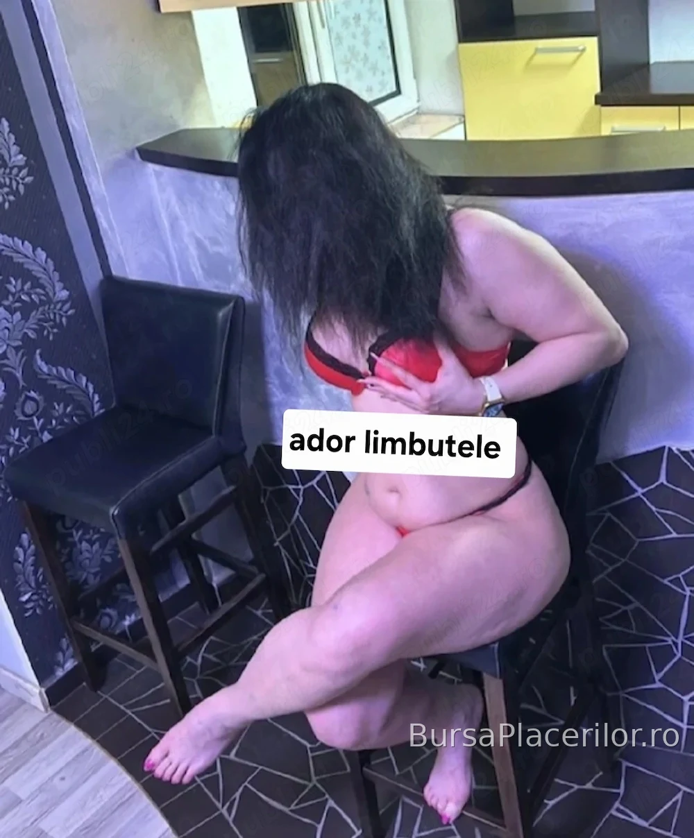 Doamnă  cu forme - 0761841974